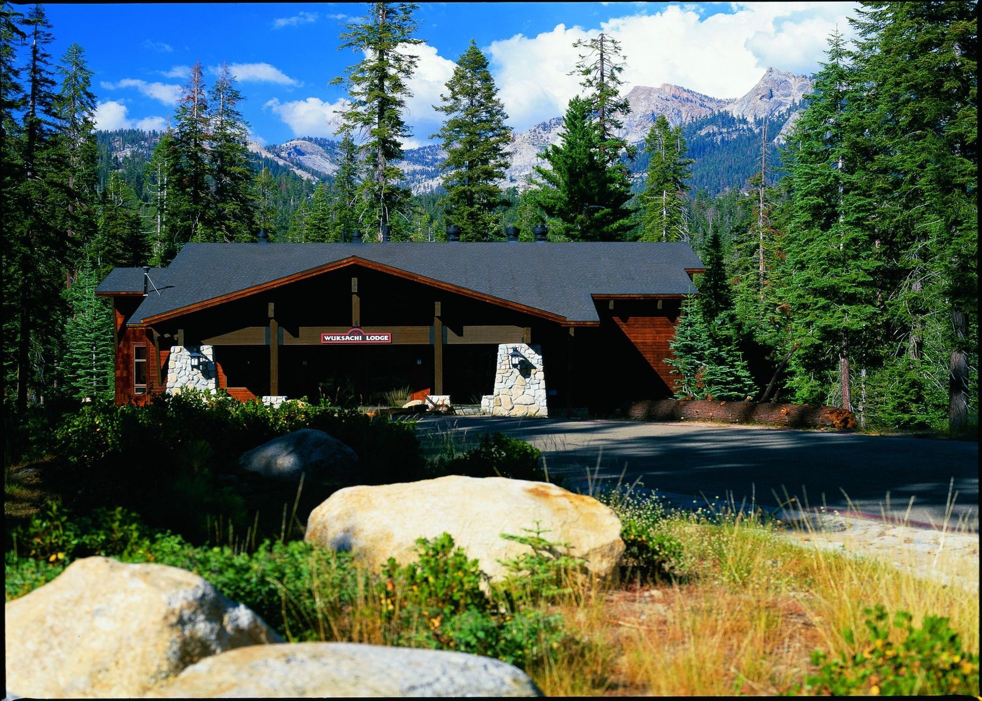 Wuksachi Lodge Badger Extérieur photo
